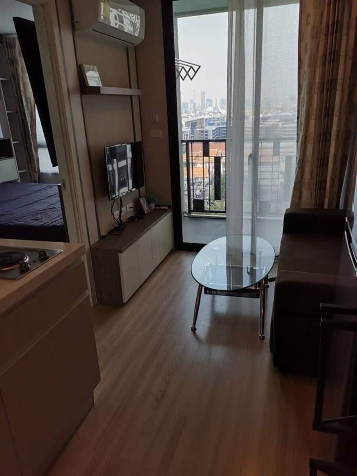 ให้เช่าคอนโดอ่อนนุช อุดมสุข : ให้เช่าคอนโดArtemis สุขุมวิท77 ชั้น15วิวเมือง ทำเลดี ของกินเพียบ เดินทางสะดวก เฟอร์และเครื่องใช้ไฟฟ้สครบพร้อมเข้าอยู่ ราคา12,000บาท
