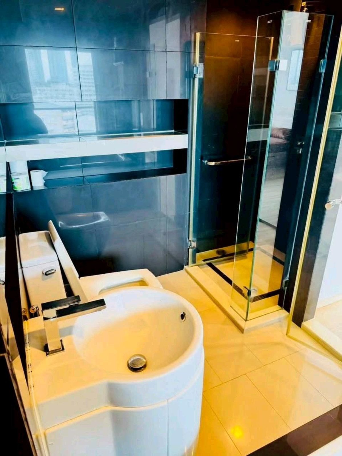 ให้เช่าคอนโดสาทร นราธิวาส : For Rent Rhythm Sathorn 2bed2bath 67 Sqm Fullyfurnish 38,000-