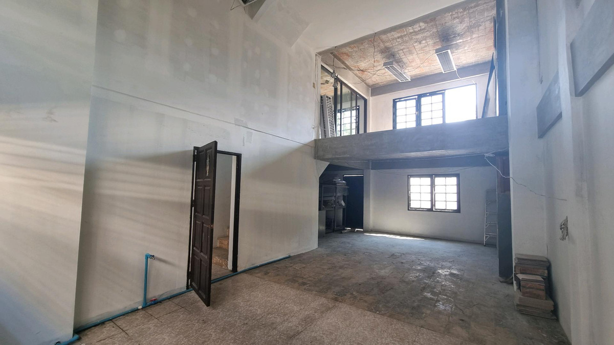 อาคารพาณิชย์สุขุมวิท อโศก ทองหล่อ : ให้เช่า ตึกสุขุมวิท BTS พร้อมพงษ ์ขนาด 300 ตรม.เดินทางสะดวก รับหลายธุรกิจ ยกเว้นครัวร้อน กัญชา แอลกอฮอลล์ 