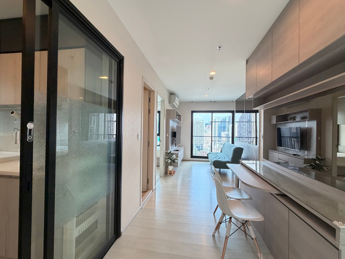 ให้เช่าคอนโดพระราม 9 เพชรบุรีตัดใหม่ RCA : 🔥 Hot Deal 2 bedrooms for rent at Life asoke 🔥