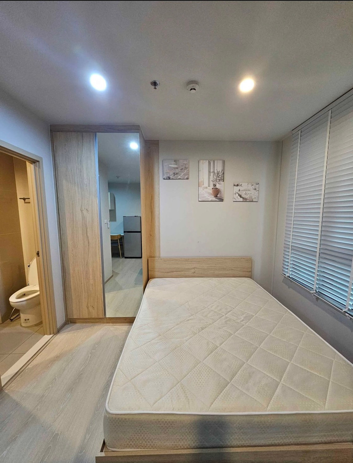 ให้เช่าคอนโดแจ้งวัฒนะ เมืองทอง : ให้เช่าด่วน คอนโด นิว โนเบิล งามวงศ์วาน ชั้น 21 ขนาด 22 ตรม. 1สตูดิโอ 1ห้องน้ำ ราคา 10,000 บาท ติดถนนงามวงศ์วาน ใกล้ทางด่วน และ The Mall งามวงศ์วาน.