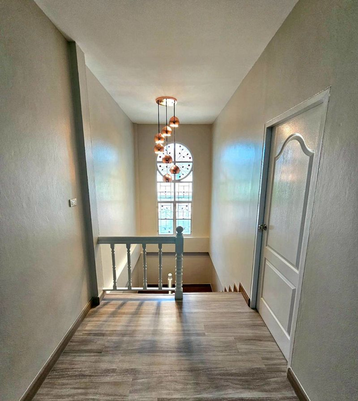 บ้านนวมินทร์ รามอินทรา : ขาย/ให้เช่า บ้านเดี่ยวหลังริม 2 ชั้น หมู่บ้านวันวรา 2 ติดถนนสายไหม ขนาด 5 ห้องนอน 57 ตร.ว. แขวงสายไหม เขตสายไหม กรุงเทพมหานคร 