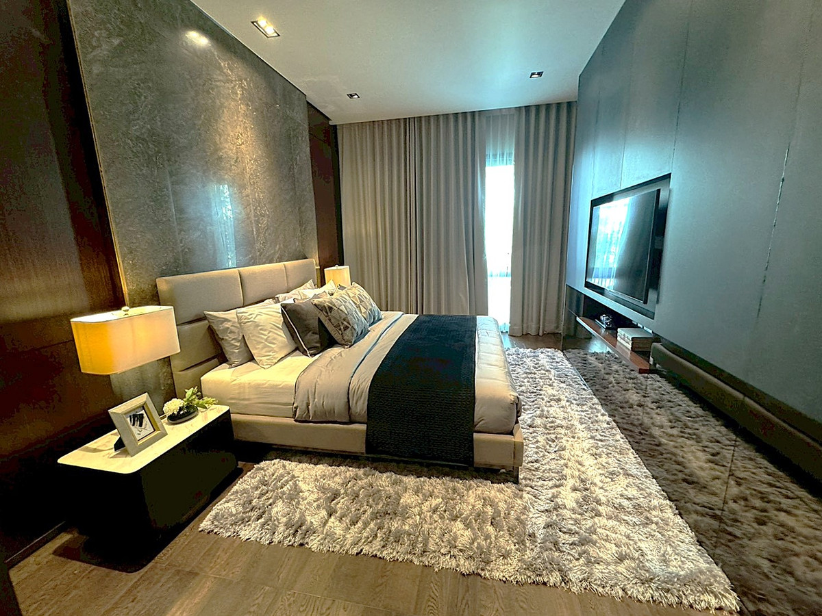 ขายอารีย์ อนุสาวรีย์ : 🏡 บ้านแฝดหรู 5 ชั้น พร้อมลิฟต์ส่วนตัว & สระว่ายน้ำ อารีย์-พหลโยธิน 