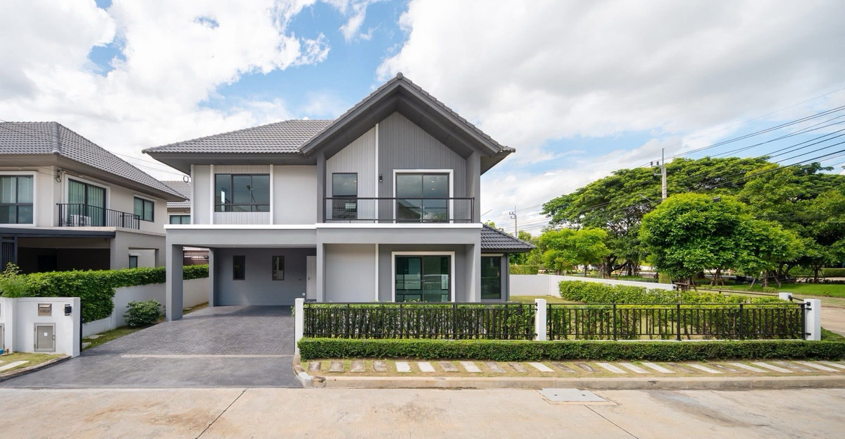 ขายบ้านพุทธมณฑล ศาลายา : บ้านเดี่ยว  Pave (ปิ่นเกล้า-ศาลายา) 
 วิวหน้าสวน  แปลงมุม♥️ 