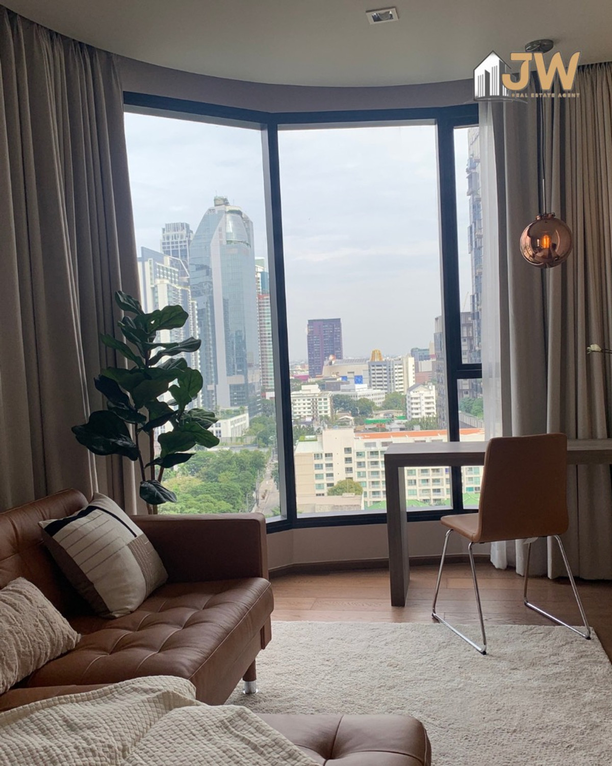 ให้เช่าคอนโดสุขุมวิท อโศก ทองหล่อ : For Rent 2 Bed 2 Bath Ideo Q Sukhumvit 36 ห้องสวย ใจกลางเมือง ราคาโดนใจ