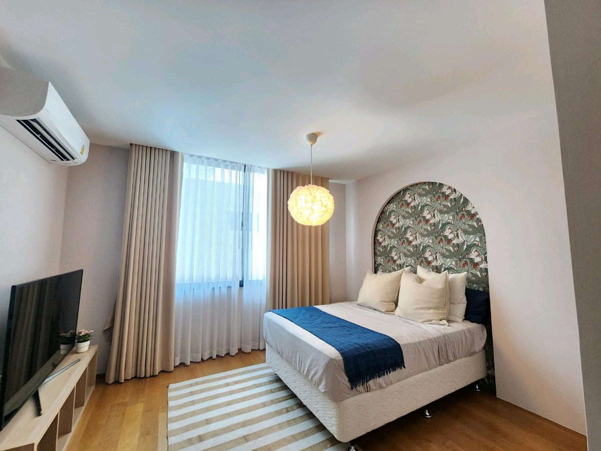 ให้เช่าทาวน์โฮมพัฒนาการ ศรีนครินทร์ : 🔴85000🔴 𝐍𝐢𝐫𝐯𝐚𝐧𝐚 𝐃𝐞𝐟𝐢𝐧𝐞 𝐒𝐫𝐢𝐧𝐚𝐤𝐚𝐫𝐢𝐧-𝐑𝐚𝐦𝐚𝟗 แบบ 3 ห้องนอน 4 ห้องน้ำ  มี 1 ห้องแม่บ้าน+1 ห้องน้ำ จอดรถ 2 คัน  บ้านจริงสวยตรงปก สอบถามข้อมูลเพิ่มเติม📞 Tel. 065-845-4284 คุณบี✅LINE Official : @bbcondo88   