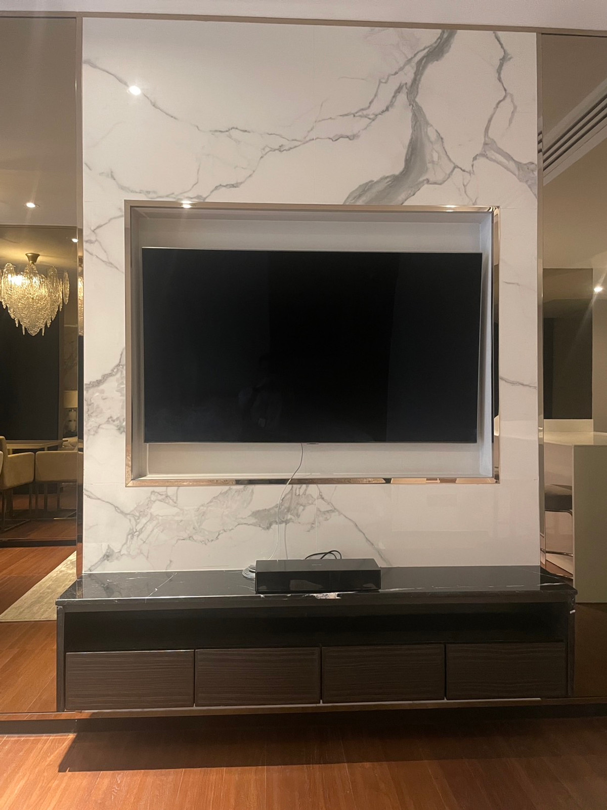 For RentCondoWitthayu, Chidlom, Langsuan, Ploenchit : For rent: The Private Residence Ratchadamri, 1 bedroom, 80 sq m. Fully Furnished, ready to move in, only 50,000 baht/month.