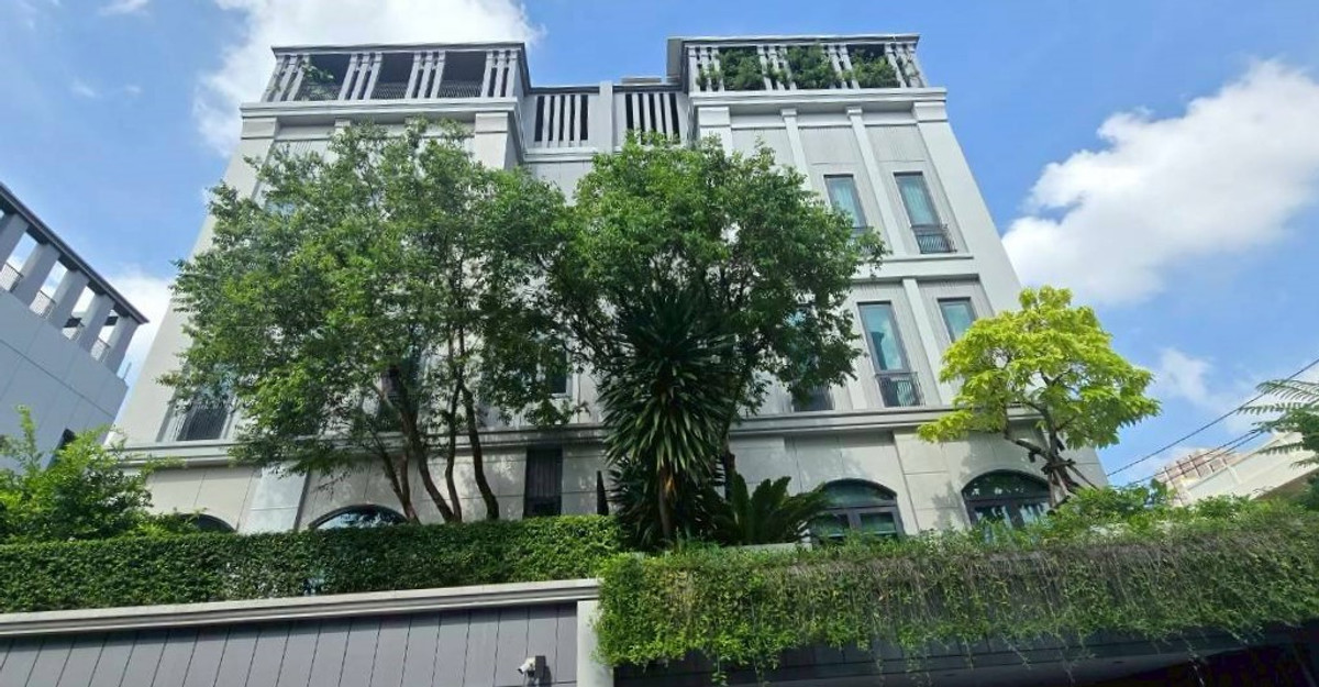 ขายอารีย์ อนุสาวรีย์ : 🏡 บ้านแฝดหรู 5 ชั้น พร้อมลิฟต์ส่วนตัว & สระว่ายน้ำ อารีย์-พหลโยธิน 