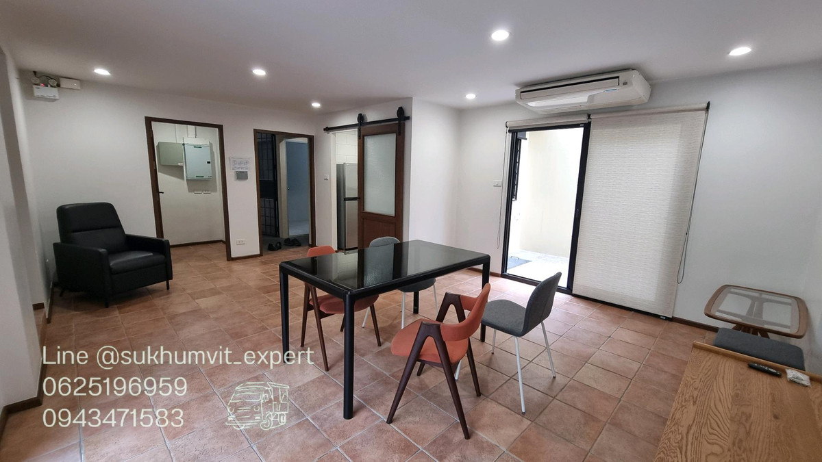 For RentHome OfficeSukhumvit, Asoke, Thonglor : For rent - Townhouse / Home Office Phrom Phong   House width 9.5 meters.