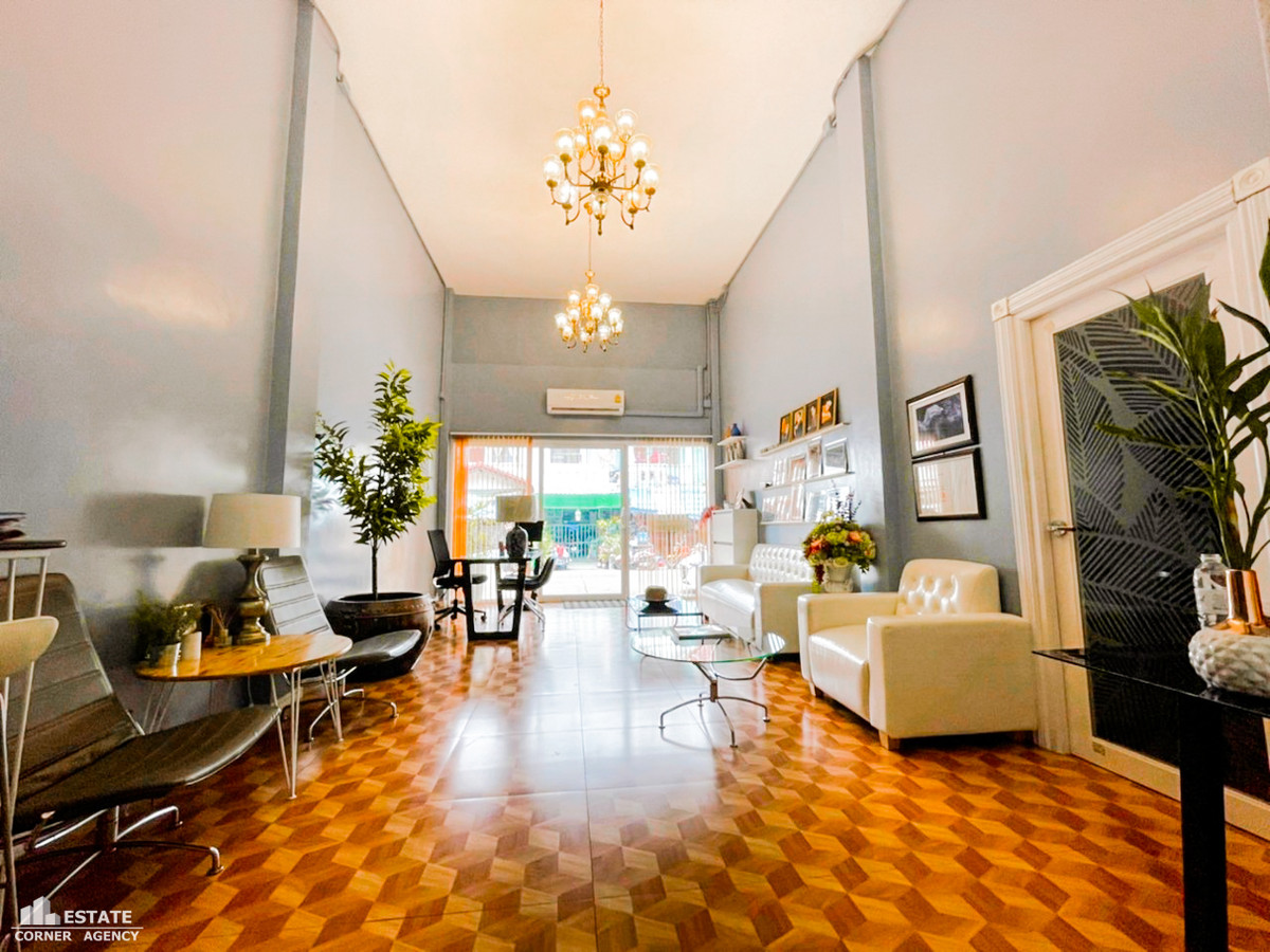 ขายอาคารพาณิชย์ปทุมธานี รังสิต ธรรมศาสตร์ : 81188 - ขายด่วน โฮมออฟฟิศ 3.5 ชั้น สำนักงานตกแต่งสวย ทำเลดี ใกล้สถานี รถไฟฟ้าคูคต