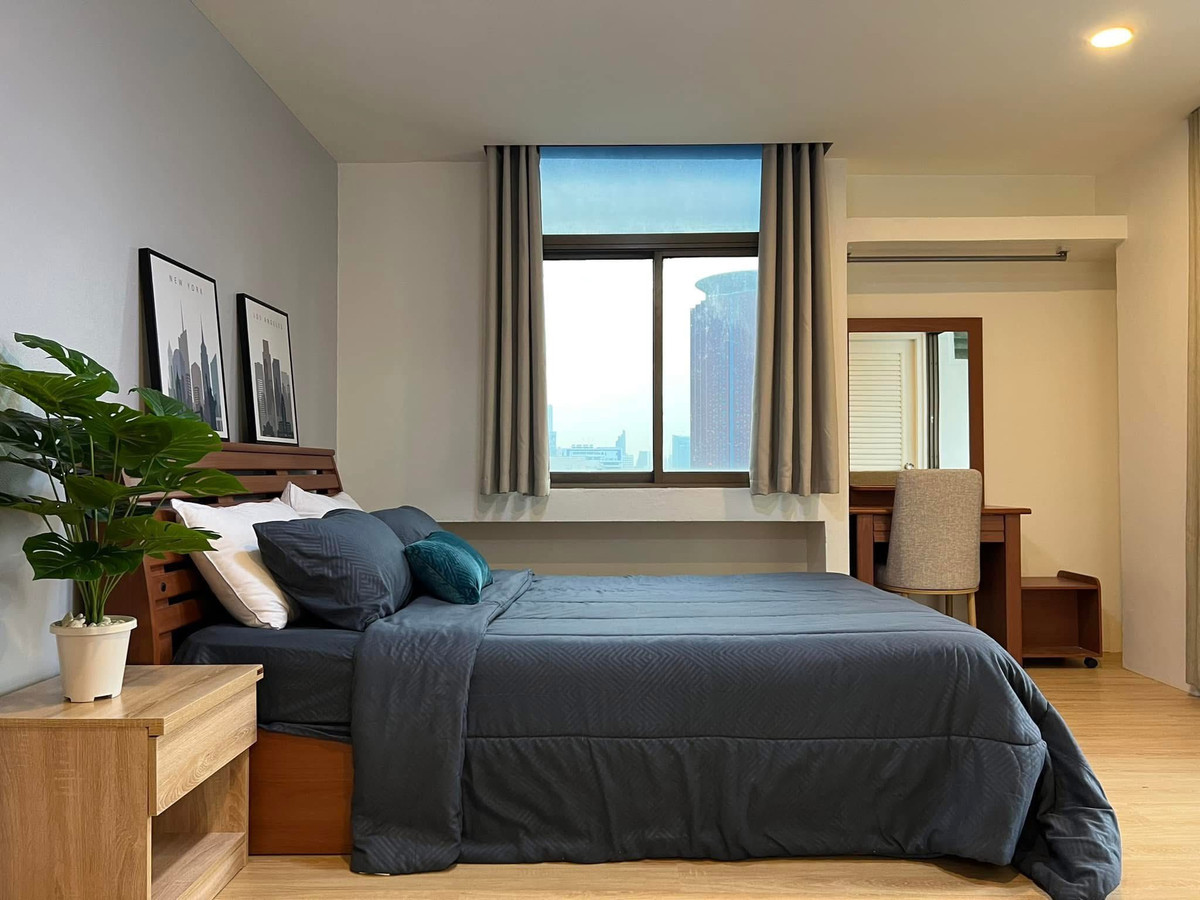 ให้เช่าคอนโดราชเทวี พญาไท : คอนโด 2 ห้องนอน ให้เช่าใกล้ BTS ราชเทวี ห้องสวยทำเลทอง พร้อมเข้าอยู่ (HR026)