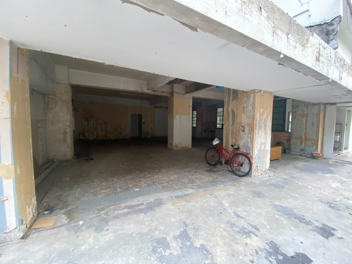 For RentRetail SpaceSukhumvit, Asoke, Thonglor : Retail space for rent in the heart of Asoke! 🎉 Ideal for a restaurant, café, office, or spa. Conveniently located near BTS Asoke.