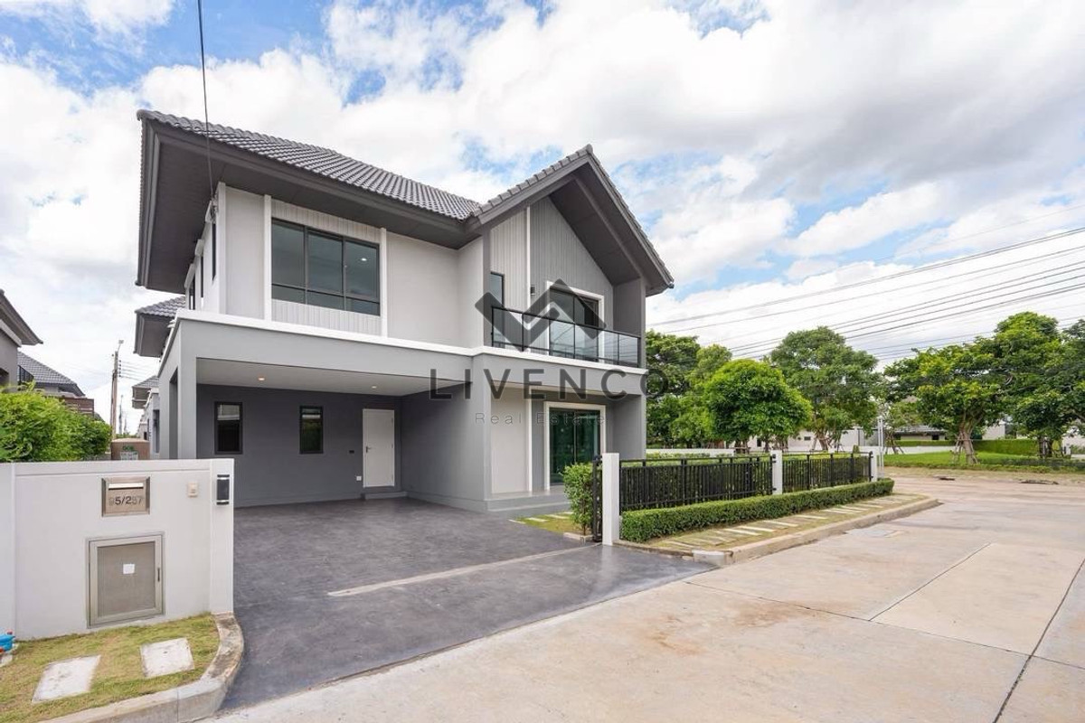 For SaleHousePhutthamonthon, Salaya : Single house for sale, Pave (Pinklao-Salaya)  View in front of the garden, corner plot ♥️