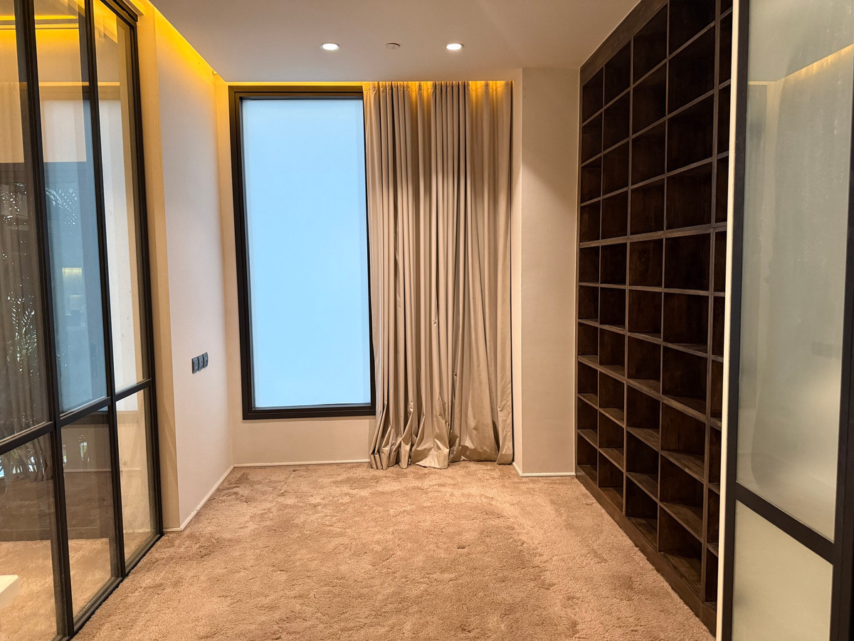 For SaleCondoSukhumvit, Asoke, Thonglor : Condo for sale Muniq Sukhumvit 23 price 5,770,000 baht [MKs251114]