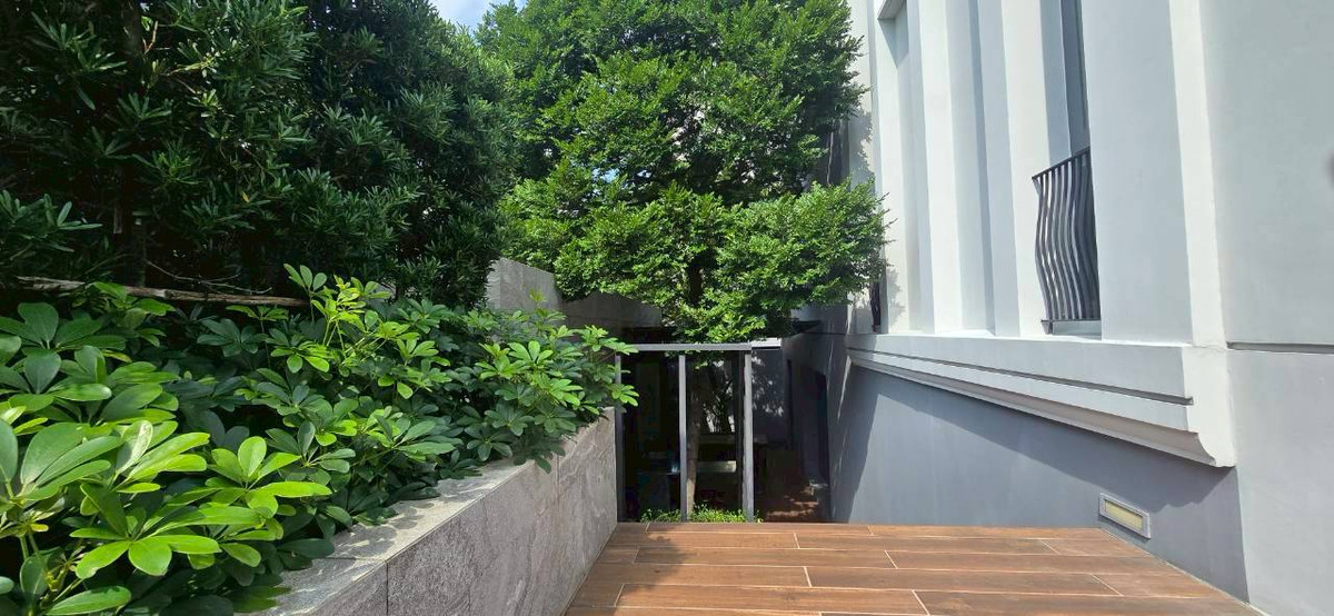 ขายอารีย์ อนุสาวรีย์ : 🏡 บ้านแฝดหรู 5 ชั้น พร้อมลิฟต์ส่วนตัว & สระว่ายน้ำ อารีย์-พหลโยธิน 