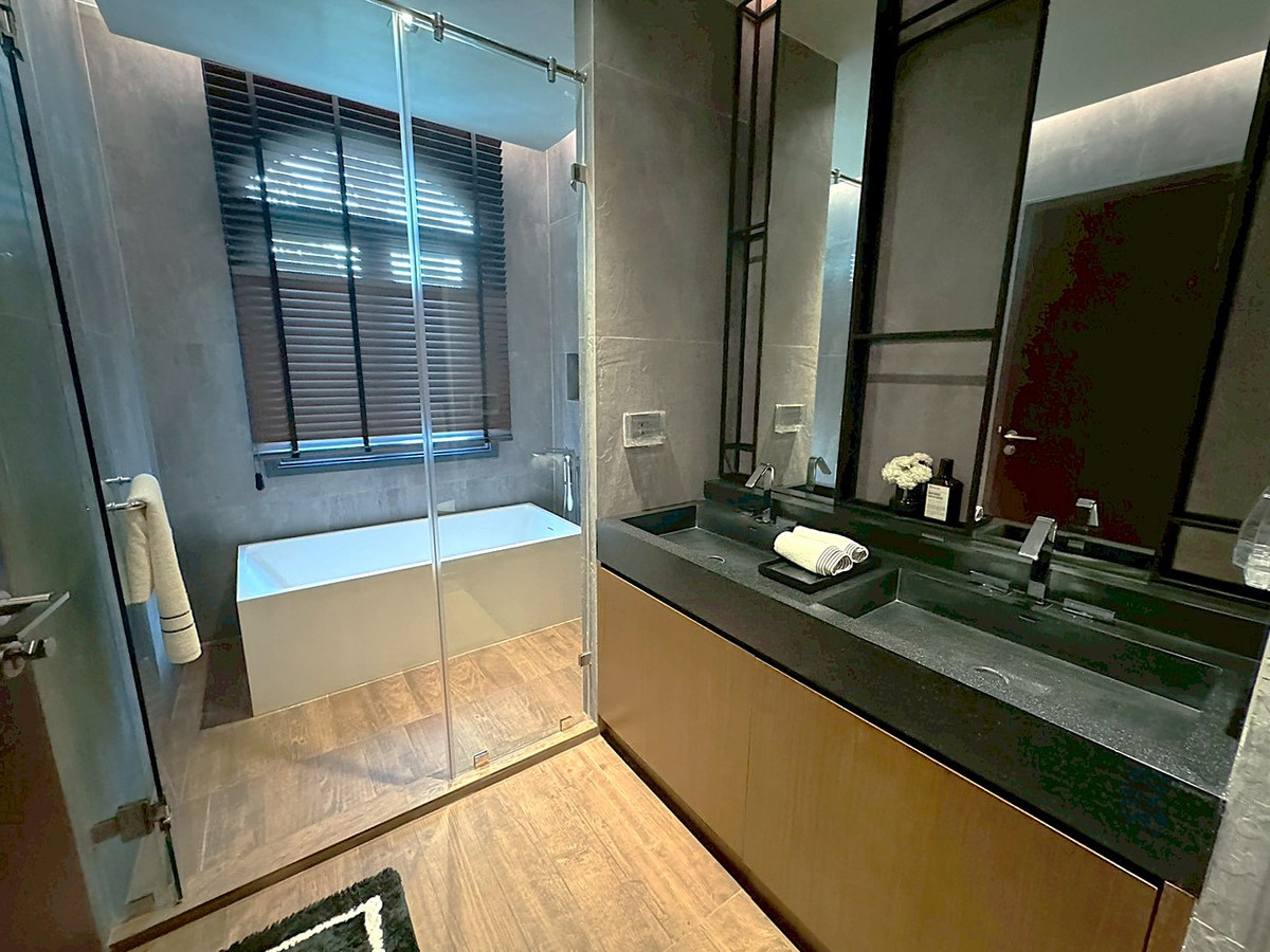 ขายอารีย์ อนุสาวรีย์ : 🏡 บ้านแฝดหรู 5 ชั้น พร้อมลิฟต์ส่วนตัว & สระว่ายน้ำ อารีย์-พหลโยธิน 