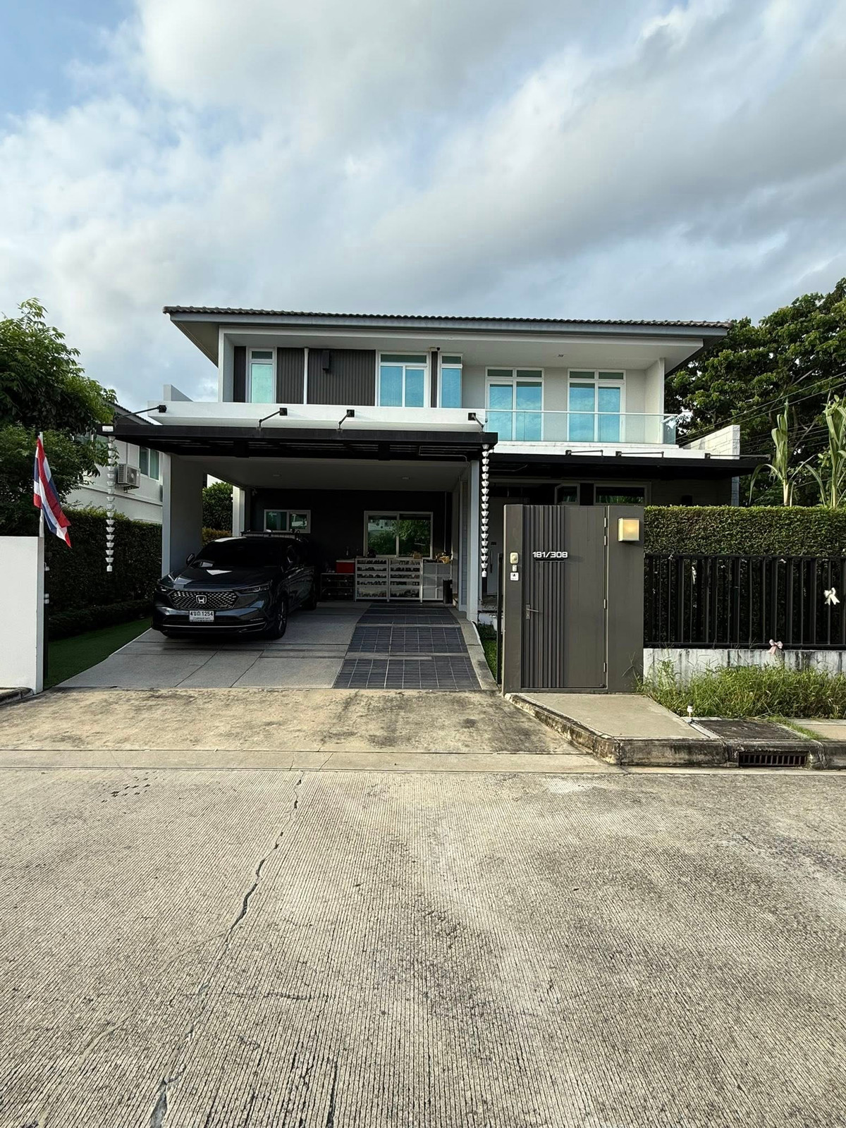 ขายบ้านลาดกระบัง สุวรรณภูมิ : มัณฑนา อ่อนนุช - วงแหวน 5 / 4 ห้องนนอน (ขาย), Mantana Onnut - Wongwaen 5 / 4 Bedrooms (FOR SALE) POON034