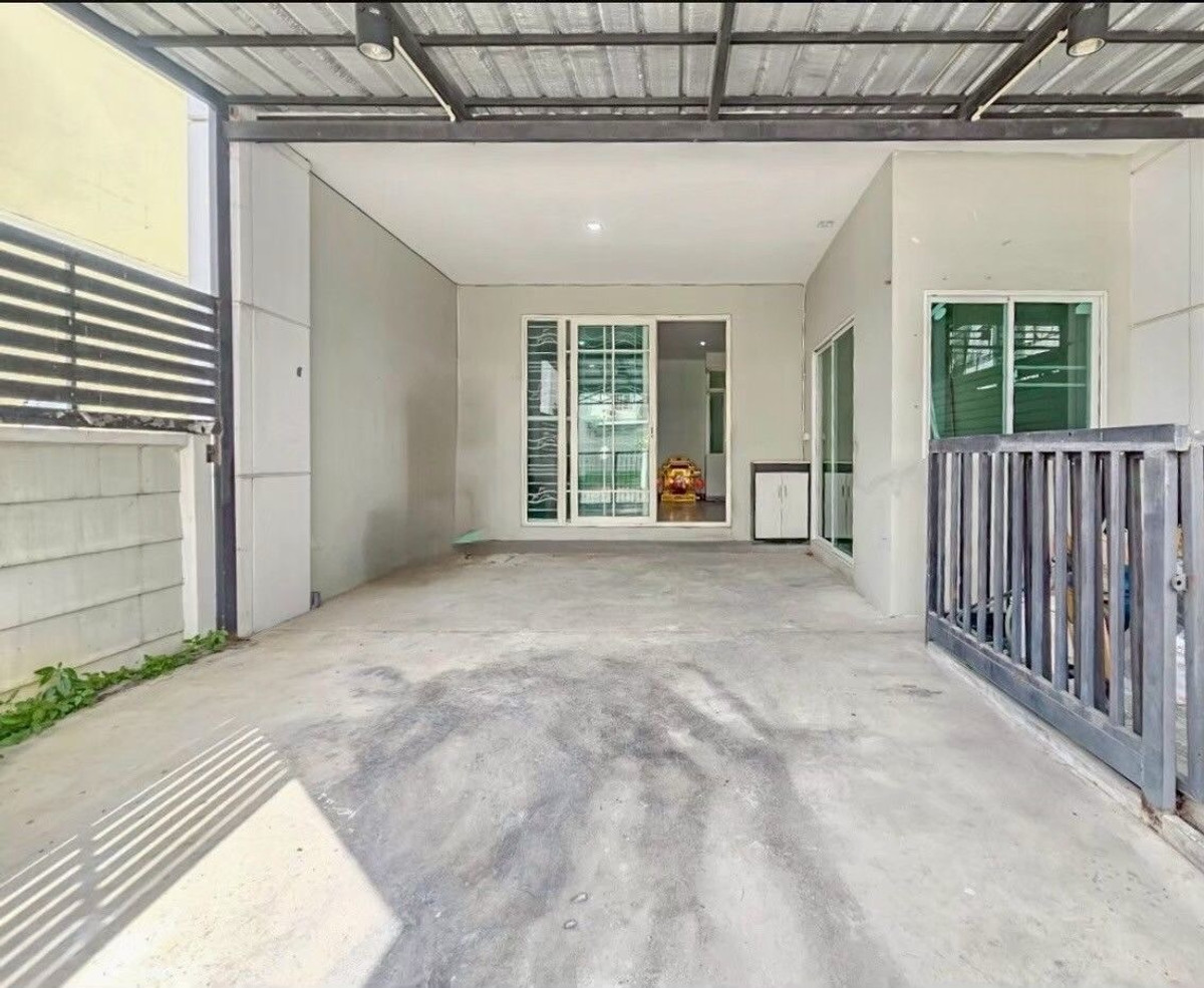 ให้เช่าทาวน์โฮมพระราม 5 ราชพฤกษ์ บางกรวย : 🏡 ทาวน์โฮมปล่อยเช่า 2 ชั้น แปลงมุม    โครงการ โกลเด้นทาวน์ วงศ์สว่าง–รัชดา 