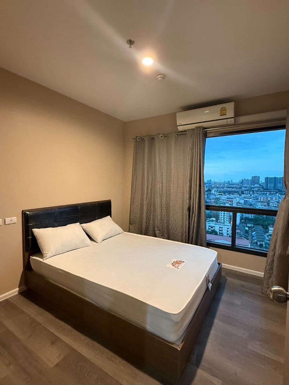 For SaleCondoBang Sue, Wong Sawang, Tao Pun : The Stage Taopoon Interchange 📞 092-690-5445 1 Bed, high floor, only 2.9 MB 400 m to MRT Taopoon • Yield 5%*