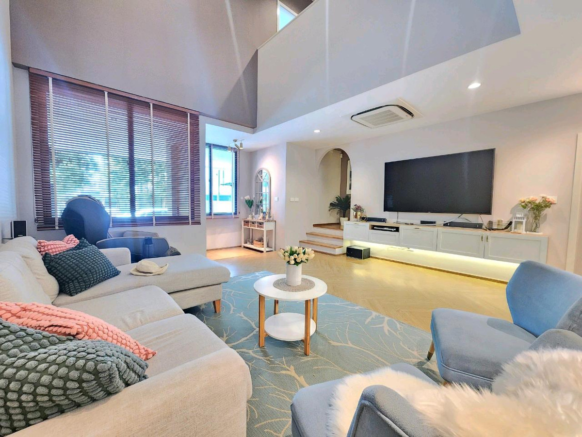 ให้เช่าทาวน์โฮมพัฒนาการ ศรีนครินทร์ : 🔴85000🔴 𝐍𝐢𝐫𝐯𝐚𝐧𝐚 𝐃𝐞𝐟𝐢𝐧𝐞 𝐒𝐫𝐢𝐧𝐚𝐤𝐚𝐫𝐢𝐧-𝐑𝐚𝐦𝐚𝟗 แบบ 3 ห้องนอน 4 ห้องน้ำ  มี 1 ห้องแม่บ้าน+1 ห้องน้ำ จอดรถ 2 คัน  บ้านจริงสวยตรงปก สอบถามข้อมูลเพิ่มเติม📞 Tel. 065-845-4284 คุณบี✅LINE Official : @bbcondo88   