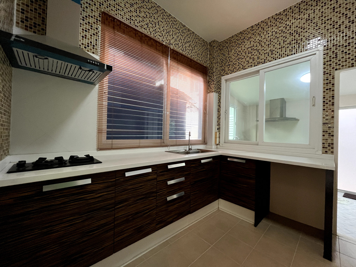 ขายบ้านลาดกระบัง สุวรรณภูมิ :  เพอร์เฟค มาสเตอร์พีซ สุขุมวิท 77 / 4 ห้องนอน (ขาย), Perfect Masterpiece Sukhumvit 77 / 4 Bedrooms (FOR SALE) POON050