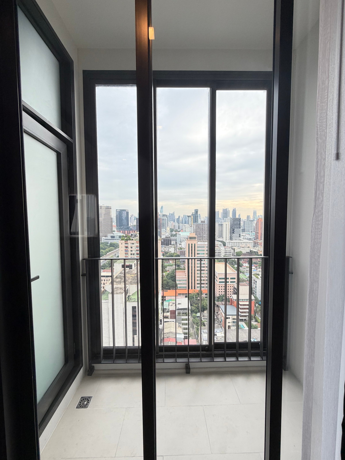 For RentCondoRatchathewi,Phayathai : ⚜️ Brand new 1 bedroom for rent at THE ADDRESS SIAM-RATCHATHEWI ⚜️
