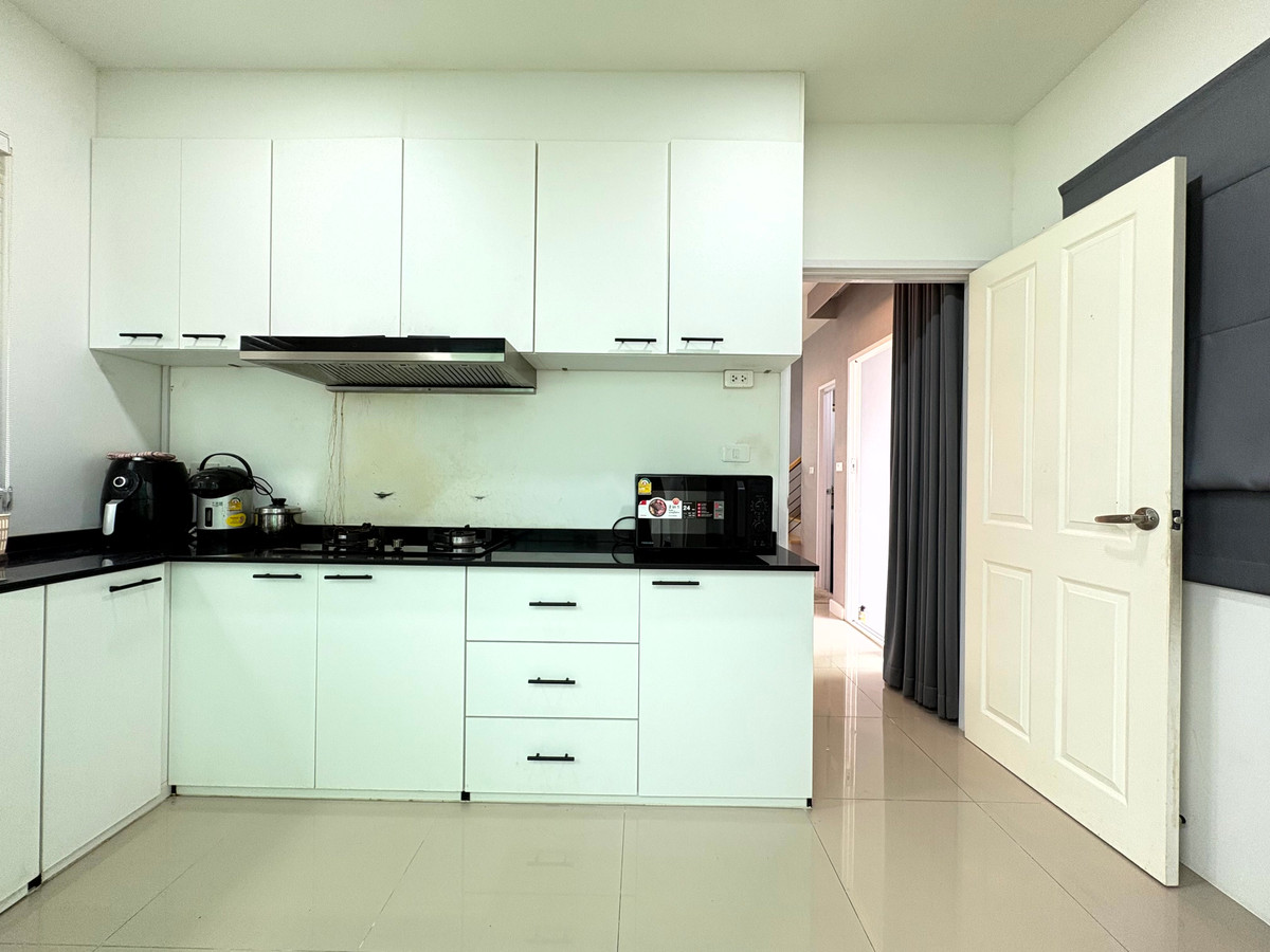 For RentHouseSamut Prakan,Samrong : New Luxury 4Beds 4Baths Sukhumvit 113 For Rent, Ready to Move In! Golden Neo Sukhumvit Lasalle