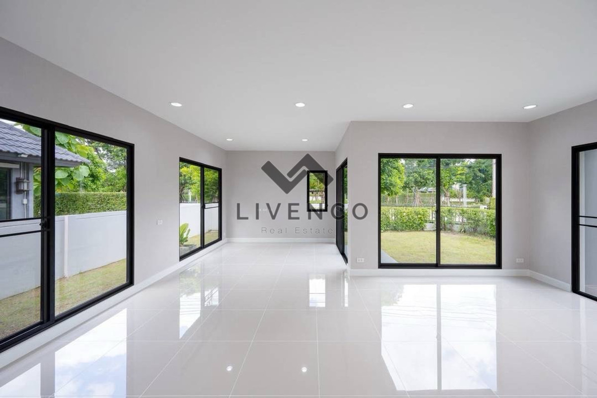 For SaleHousePhutthamonthon, Salaya : Single house for sale, Pave (Pinklao-Salaya)  View in front of the garden, corner plot ♥️