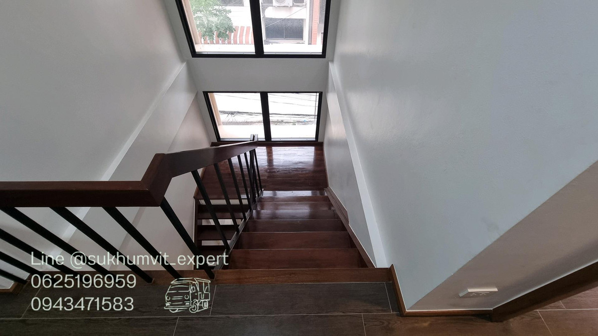 For RentHome OfficeSukhumvit, Asoke, Thonglor : For rent - Townhouse / Home Office Phrom Phong   House width 9.5 meters.
