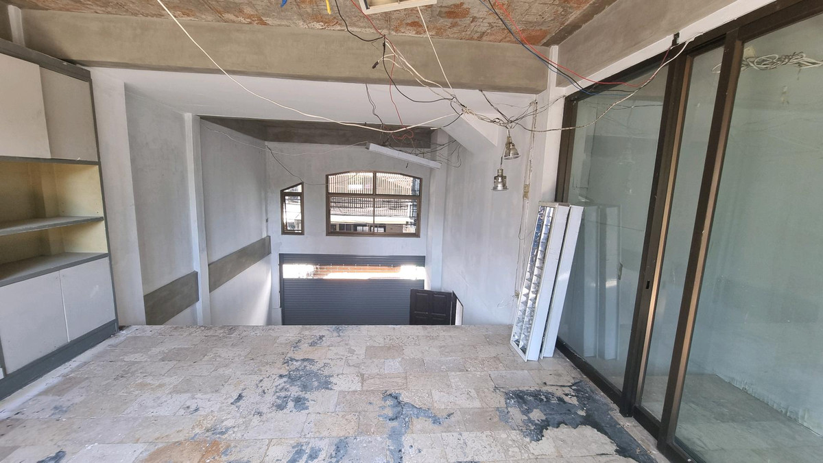 อาคารพาณิชย์สุขุมวิท อโศก ทองหล่อ : ให้เช่า ตึกสุขุมวิท BTS พร้อมพงษ ์ขนาด 300 ตรม.เดินทางสะดวก รับหลายธุรกิจ ยกเว้นครัวร้อน กัญชา แอลกอฮอลล์ 