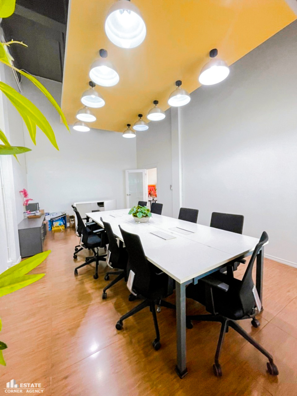 ขายอาคารพาณิชย์ปทุมธานี รังสิต ธรรมศาสตร์ : 81184 - ขายด่วน อาคารพาณิชย์ 3.5 ชั้น หมู่บ้านธนะศรี ซ.ลำลูกกา 23 ตึกสวย ทำเลดี ใกล้สถานีรถไฟฟ้าคูคต