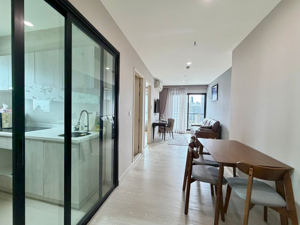 ให้เช่าคอนโดพระราม 9 เพชรบุรีตัดใหม่ RCA : 🔥 Hot Deal 2 bedrooms for rent at Life asoke 🔥