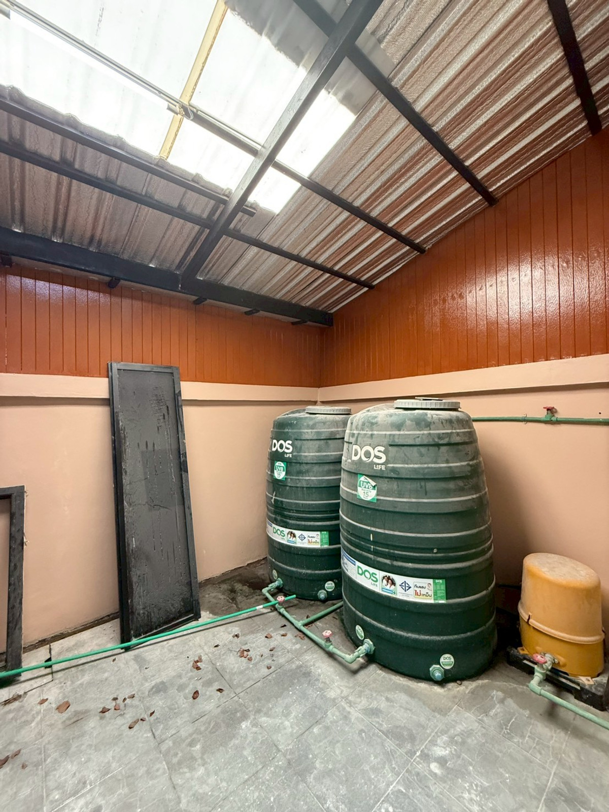 ให้เช่าโฮมออฟฟิศวิภาวดี ดอนเมือง หลักสี่ : ตึกออฟฟิศ ดอนเมือง-วิภาวดี เดินทางได้หลายทาง ห้องทำงานเยอะ ที่จอดรถมี สนใจนัดชมด่วนโทร