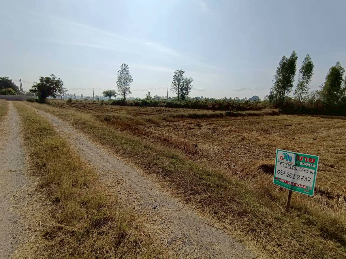 ขายที่ดินกาญจนบุรี : 95019 - ขายที่ดินเปล่า 349 ตร.ว. - ทำเลดี ติดถนนสาธารณะ น้ำ-ไฟพร้อม ต.เขาสามสิบหาบ อ.ท่ามะกา จ.กาญจนบุรี