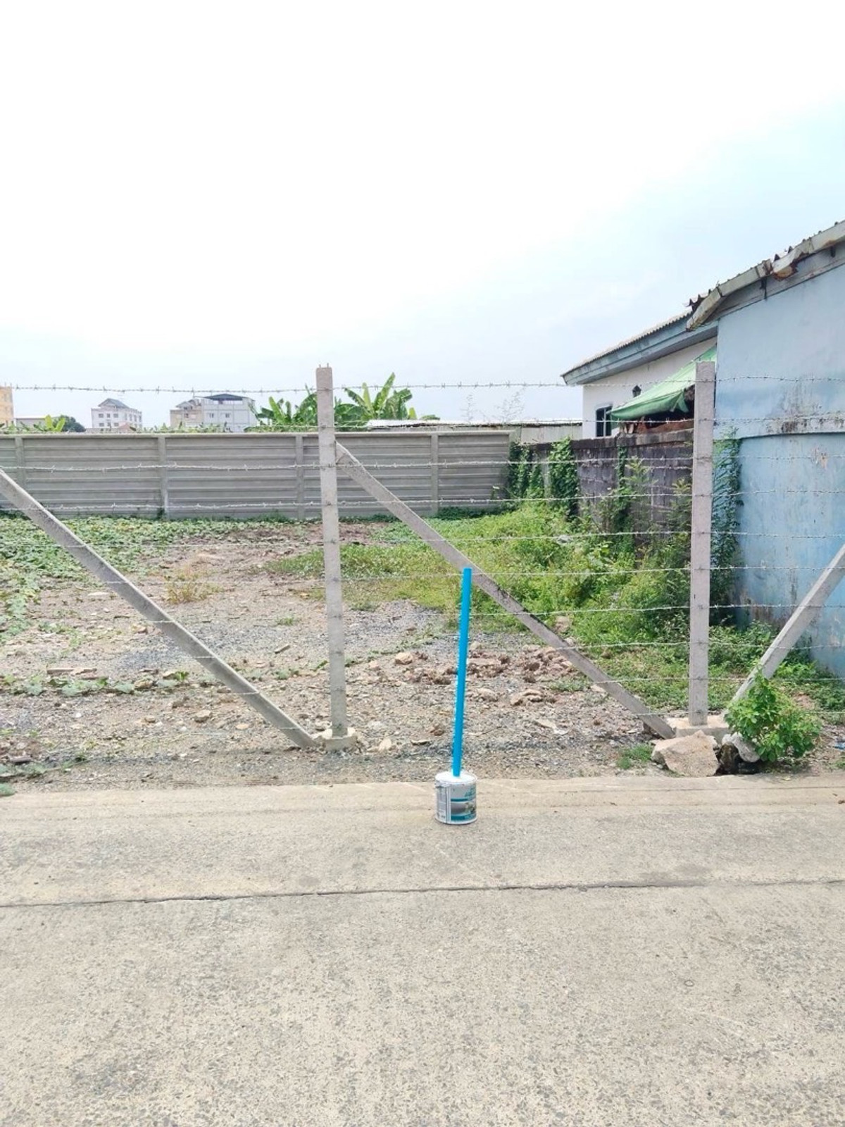 ให้เช่าที่ดินปทุมธานี รังสิต ธรรมศาสตร์ : ให้เช่าที่ดินซอยพหลโยธิน85 กว้าง20 เมตร ลึก16เมตร ขนาด 80ตรว. รังสิตปากซอยไทวัสดุ และปั้มบางจาก ซอยทะลุพหลโยธิน87 ได้