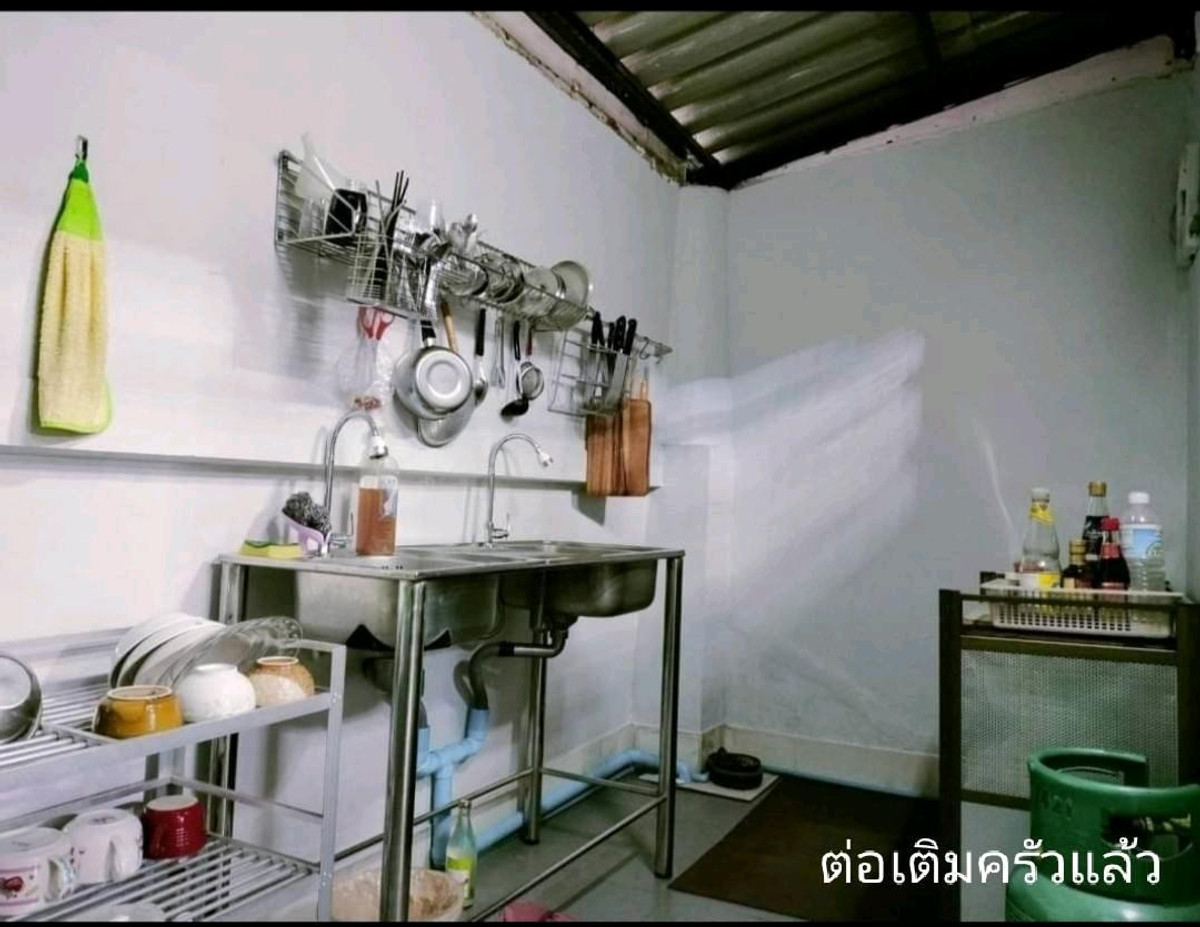 ขายทาวน์โฮมพุทธมณฑล ศาลายา : ขายด่วนมาก! ปรับลดเหลือ 2.69 ล้าน
ทาวน์เฮ้าส์ 3 ชั้น พุทธมณฑลสาย2  เนื้อที่20.3ตร.ว.บ้านแข็งแรงสภาพดีมาก ใกล้ตลาดสี่แยกทศกัณฑ์, ตลาดธนบุรี2  ใกล้ถนนตัดใหม่ศิริราชพรานนก-สาย4 