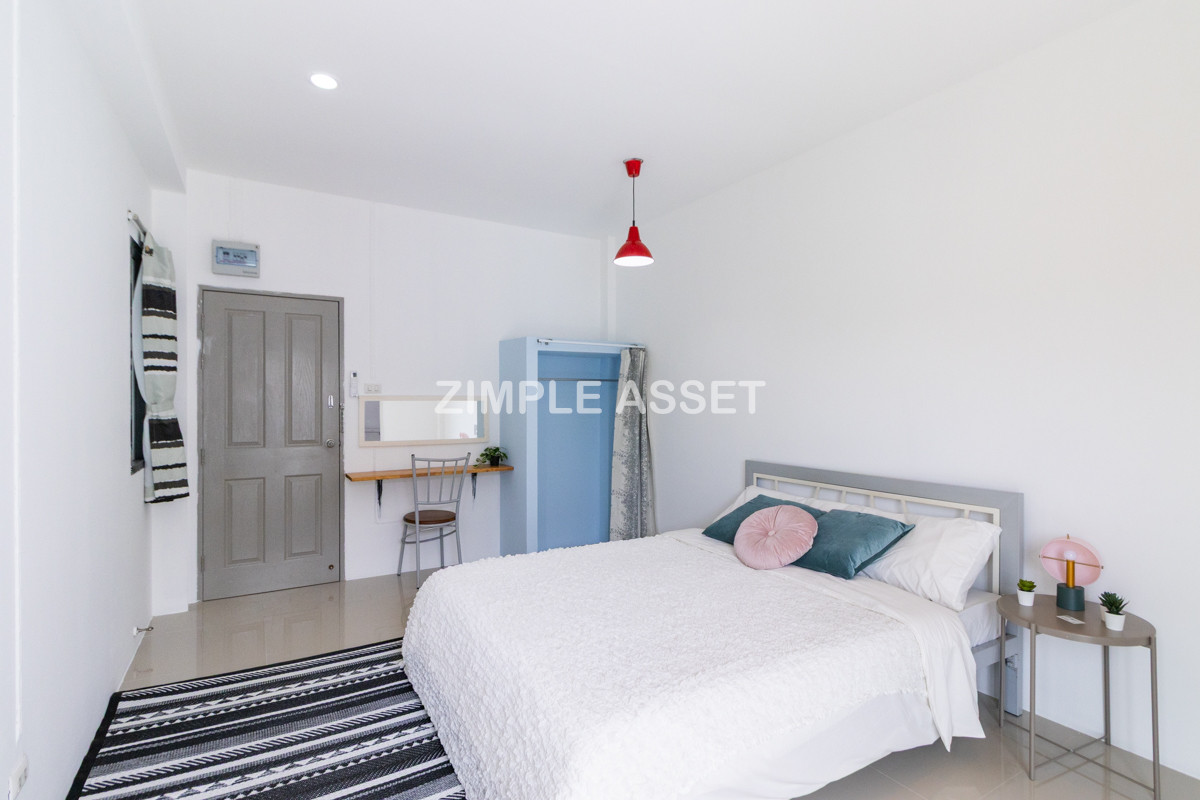 ให้เช่าสมุทรปราการ สำโรง : Line ID: @zimple_asseet  อพาร์ทเมนท์รายเดือนใกล้นิคมฯบางพลี ในซ.หมู่บ้านแสงตะวัน  ห้องใหญ่ โปร่ง สะอาด ปลอดภัย ราคาไม่แพง