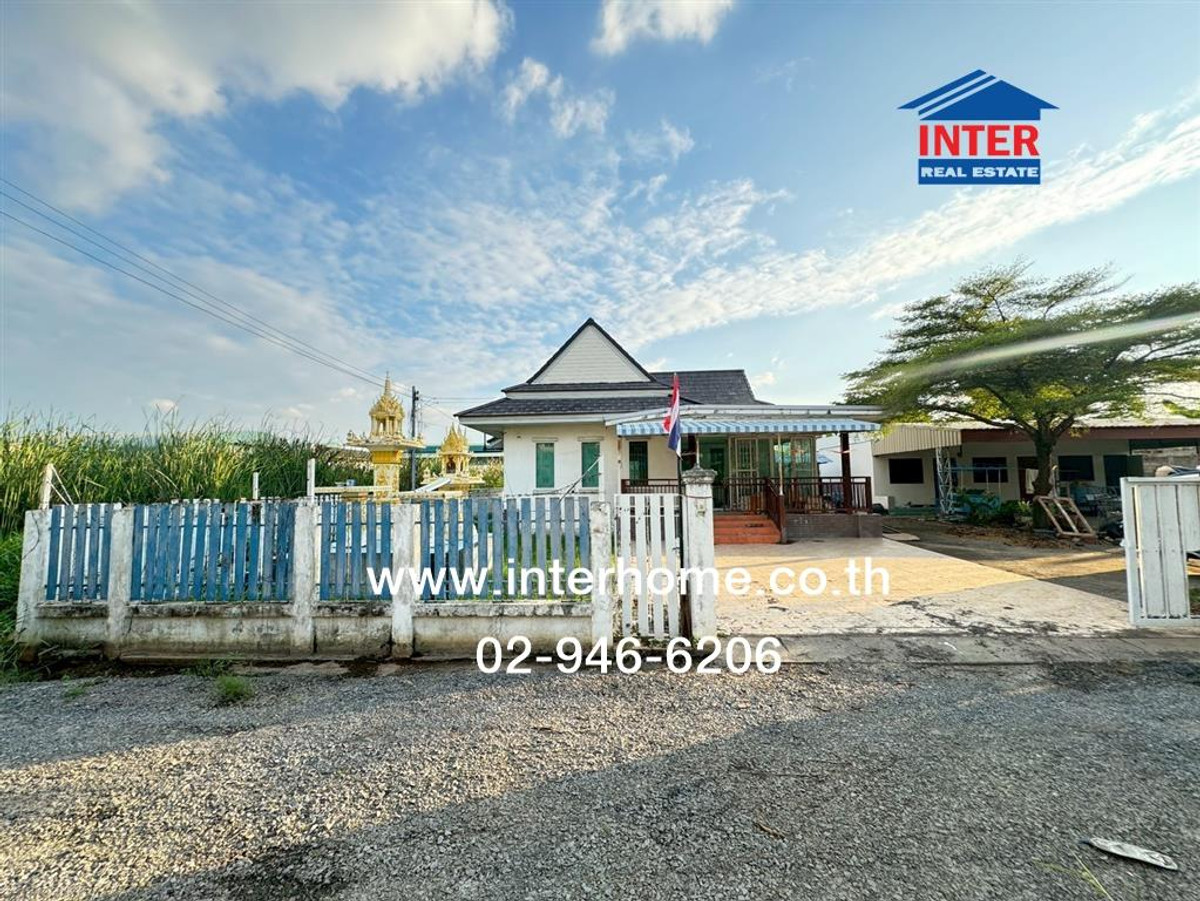 For SaleHousePathum Thani,Rangsit, Thammasat : 2-story detached house, 80 sq m, detached house, Soi Ruamsuk 6/2, Tiwanon Road, near Robinson Srisamarn, Tiwanon Road, Ruamsuk Road, Mueang Pathum Thani, Pathum Thani.