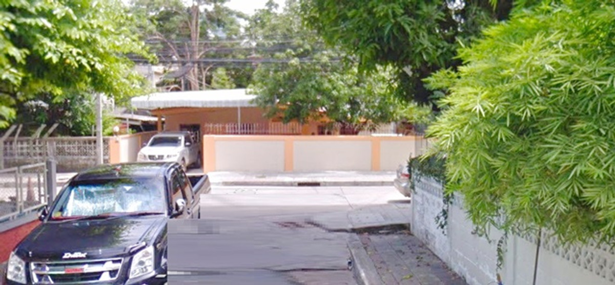 For RentHouseWitthayu, Chidlom, Langsuan, Ploenchit : 6-bed St. Andrews International School Sathorn 2.0 km. house for rent 2-story 51 sq.wa. 210 sq.m. 48