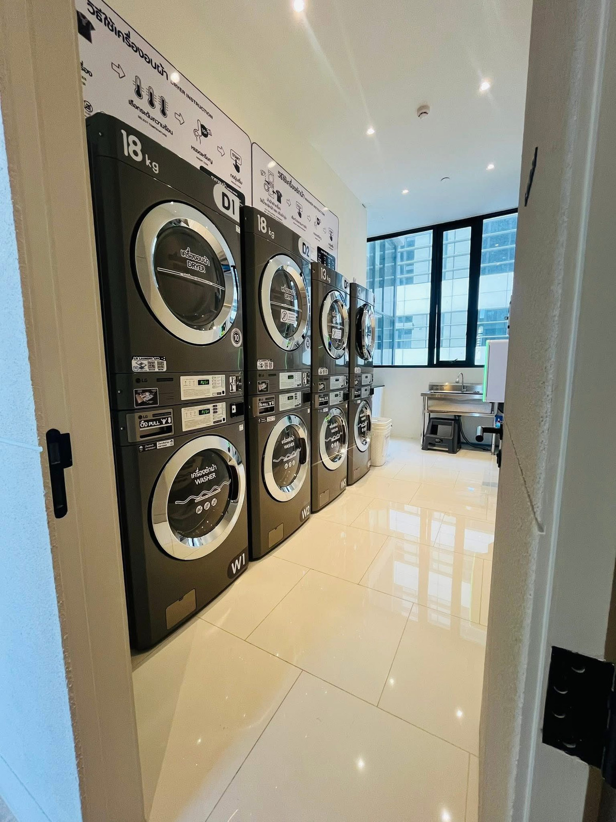 For RentCondoRama9, Petchburi, RCA : Nue District R9 -2BR✨37,000/Month✨Corner room