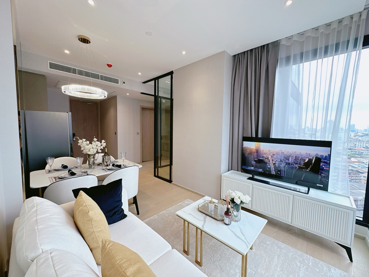 ขายคอนโดพระราม 9 เพชรบุรีตัดใหม่ RCA : 𝐀𝐒𝐇𝐓𝐎𝐍 𝐀𝐒𝐎𝐊𝐄 𝐑𝐀𝐌𝐀𝟗 𝟑𝟖 𝐒.𝐪.𝐦 ฟรีทุกค่าใช่จ่าย ผ่อนสบายๆ 𝟏𝟗,𝟗𝟎𝟎/เดือน ฟรีเงินดาวน์ ฟรีค่าโอน ฟรีค่าส่วนกลาง ฟรีเงินกองทุน 