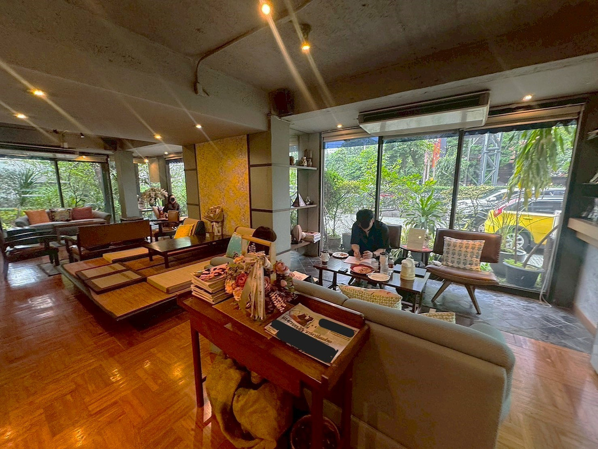 ให้เช่าร้านค้า/ตลาดนัดสุขุมวิท อโศก ทองหล่อ : 🌟พื้นที่ให้เช่า ตกแต่งสวย ในทำเลศักยภาพ ริมถนนสุขุมวิท-อโศก เหมาะทำธุรกิจทุกประเภท ** NO CO-AGENT ** 