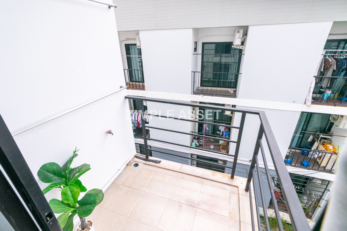 For RentSamut Prakan,Samrong : Line ID: @zimple_asseet Apartment for Rent near Bang Phli Industrial Estate, Soi Muban Saeng Tawan Spacious, clean, safe, and affordable rooms in a convenient location.