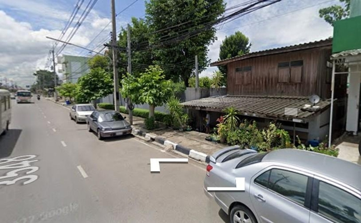 ขายที่ดินกาญจนบุรี : 88642 - ขายที่ดินพร้อมสิ่งปลูกสร้าง 44 ตรว. ติดถนนใหญ่ 6 เลน ถนนแสงชูโต กาญจนบุรี