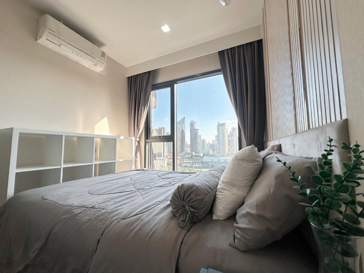 ให้เช่าคอนโดพระราม 9 เพชรบุรีตัดใหม่ RCA : 🔥ให้เช่าด่วน🔥ไลฟ์ อโศก ไฮป์ ห้องตกแต่งโดย ME-MITI วิวสวย เฟอร์นิเจอร์ครบพร้อมเข้าอยู่ ใกล้ MRT พระราม 9