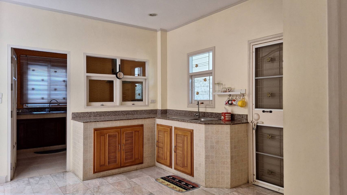 ขายบ้านมีนบุรี-ร่มเกล้า : บ้านเดี่ยว พาร์คเวย์ ชาเล่ต์ รามคำแหง / 3 ห้องนอน (ขาย), Parkway Chalet Ramkhamhaeng / Detached House 3 Bedrooms (FOR SALE) AA597