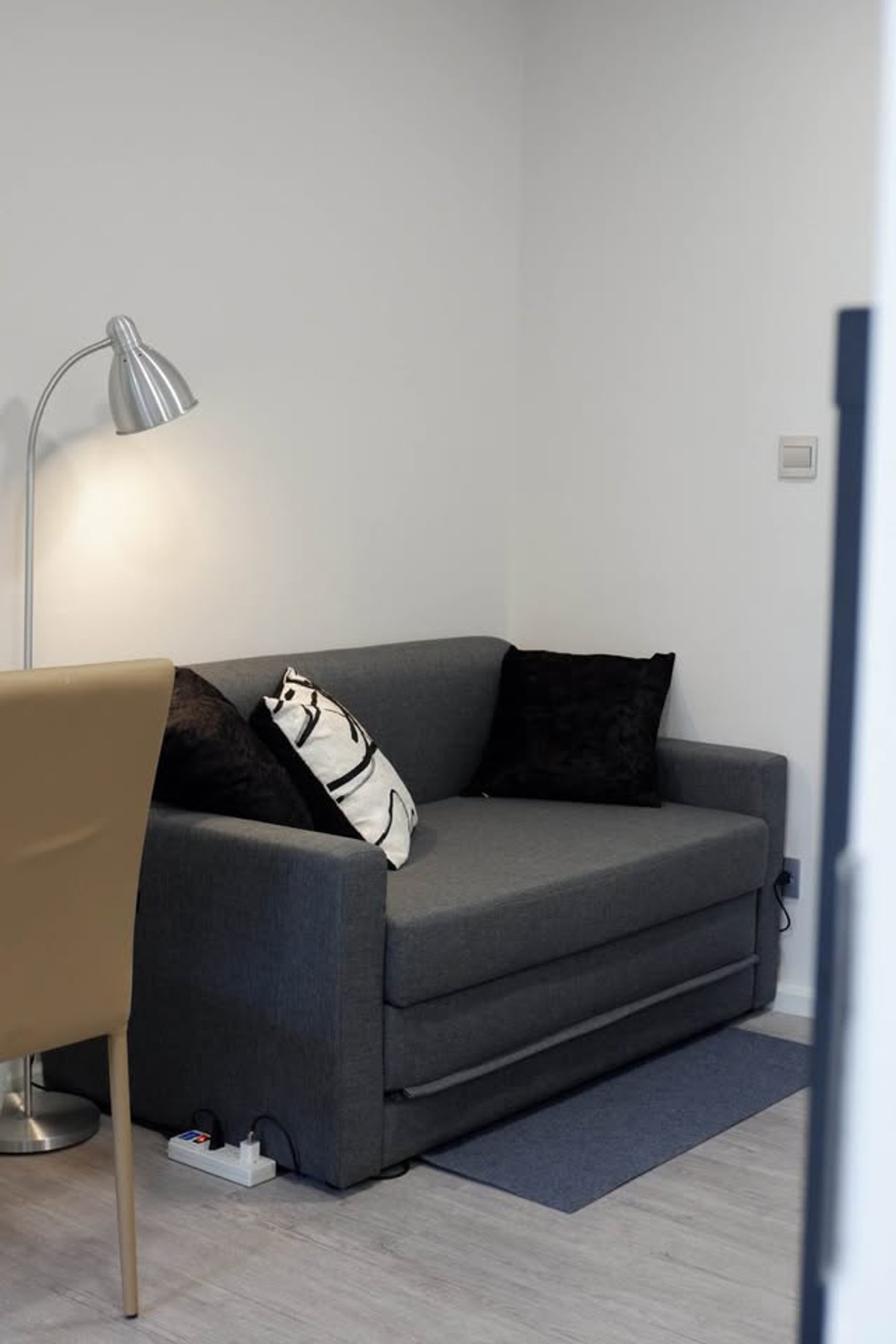 ให้เช่าคอนโดบางนา แบริ่ง ลาซาล : 🔥 ให้เช่า Atmoz Tropicana บางนา 🔥 📍 ใกล้ รถไฟฟ้าสายสีเหลือง ศรีเอี่ยม 🚆