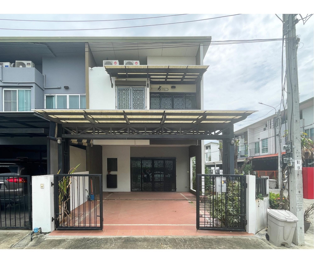 For RentTownhomeRattanathibet, Sanambinna : Townhome for rent, City Sense Rattanathibet-Liang Mueang Non, Soi 13, corner house, in front of the house, wont hit anyone, condition