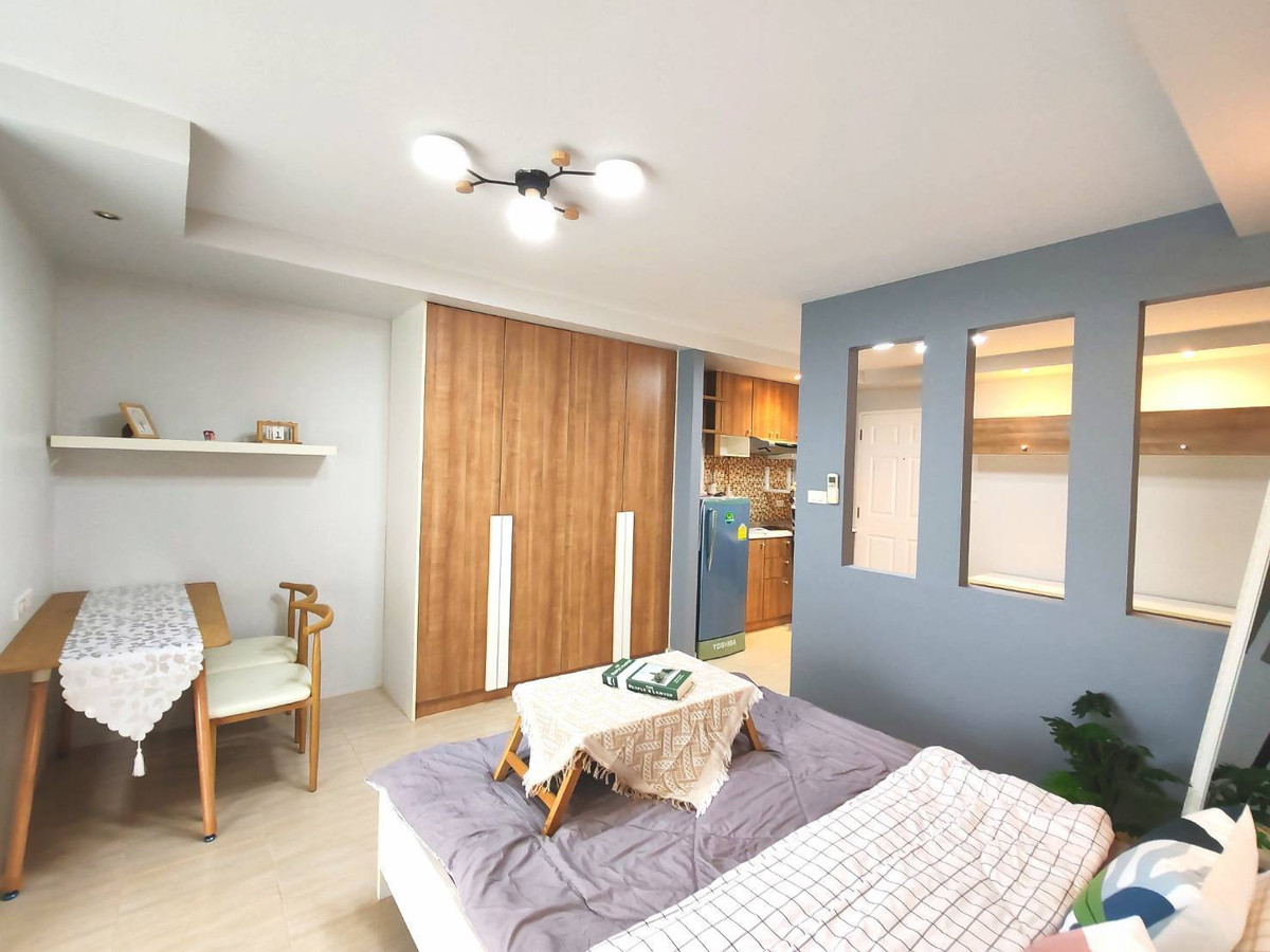 ให้เช่าคอนโดแจ้งวัฒนะ เมืองทอง : รีโนเวทใหม่ ห้องสวย  !!! ให้เช่า คอนโด ฌ็องเซลิเซ่ แจ้งวัฒนะ (Champ Elysees Chaengwattana )  ถนน เลี่ยงเมืองปากเกร็ด 11 สภาพใหม่ ไม่รั่ว ไม่ซึม วิวโปร่ง เฟอร์ครบ พร้อมเข้าอยู่ ขนาดพื้นที่ 32.16 ตร.ม. ชั้น 3 ตึก บี