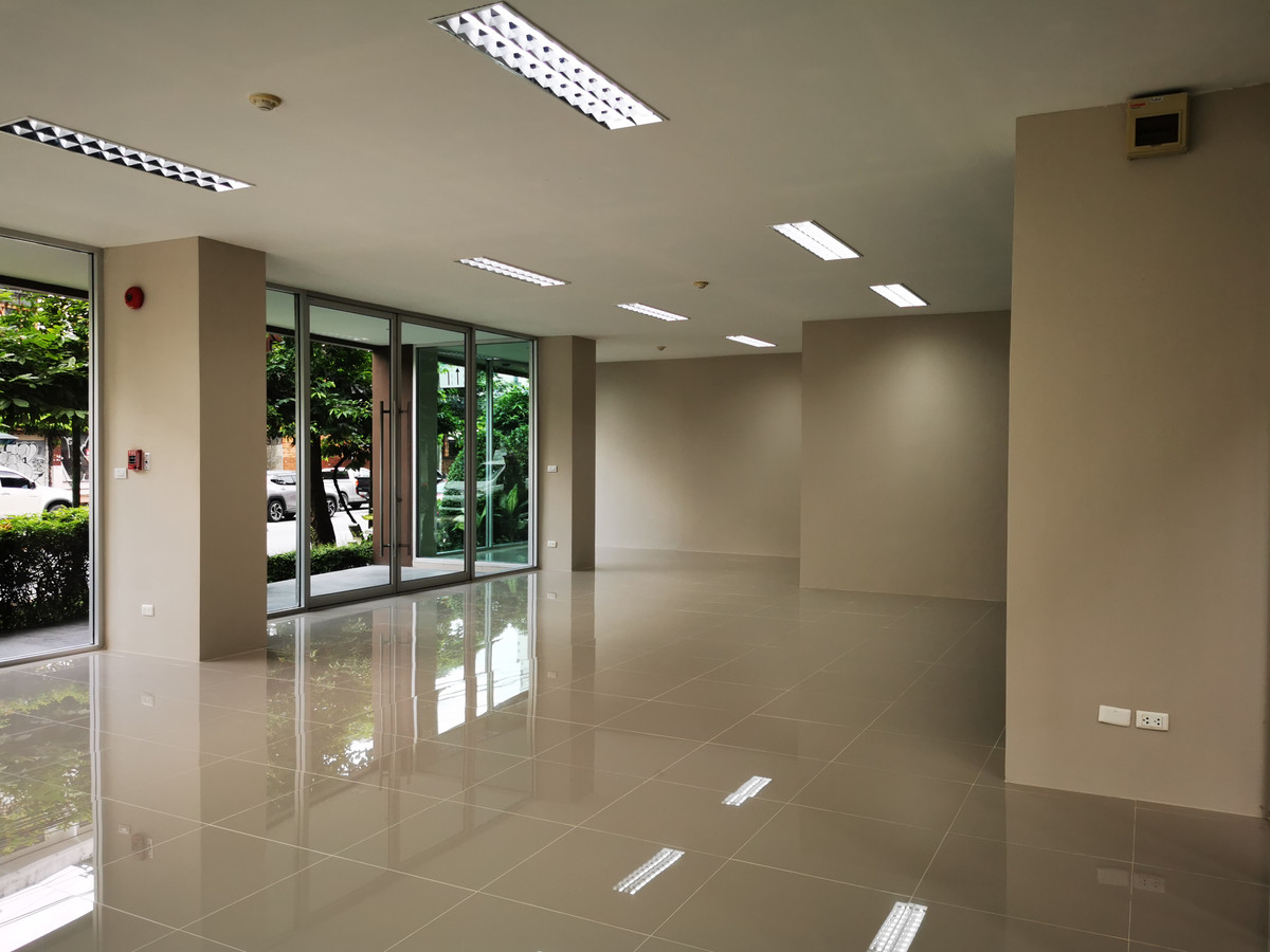 ให้เช่าอาคารพาณิชย์สะพานควาย จตุจักร : อาคารพาณิชย์ให้เช่า ชั้น1 พร้อมใช้งาน  ย่านสะพานควาย-ประดิพัทธ์